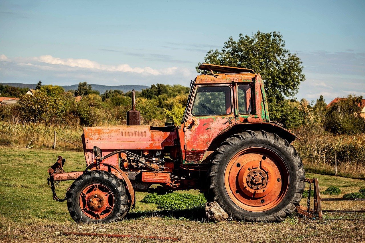 tractor, beautiful wallpaper, hd wallpaper, 4k wallpaper 1920x1080, free background, agriculture, harvest, full hd wallpaper, tanya, free wallpaper, old, antique, agricultural, machine, cool backgrounds, 4k wallpaper, commercial vehicle, background, desktop backgrounds, mac wallpaper, wallpaper 4k, laptop wallpaper, wallpaper hd, windows wallpaper, wallpaper