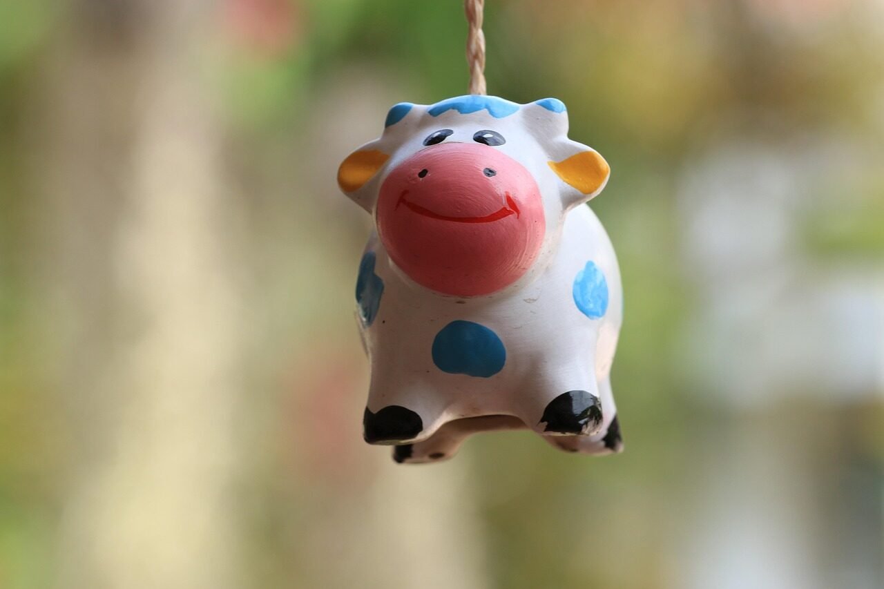 cow charm, cow figurine, cow ornament